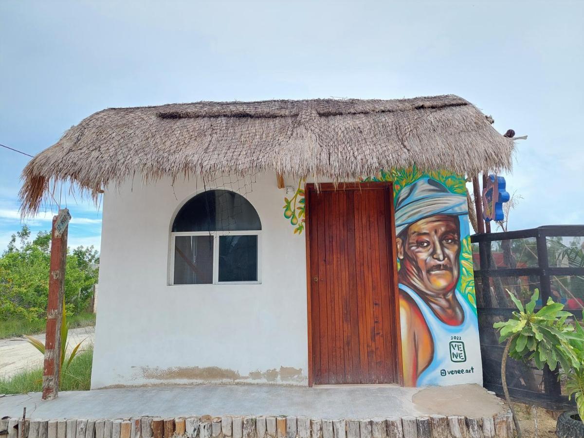 Casa De Los Santos Camping Y Eco Cabanas Isla Holbox Exteriör bild